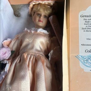 Princess Diana porcelain Doll. Lady Di.